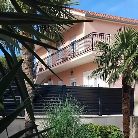 Villa Marija - Five Bedroom With Terrace And Swimming Pool