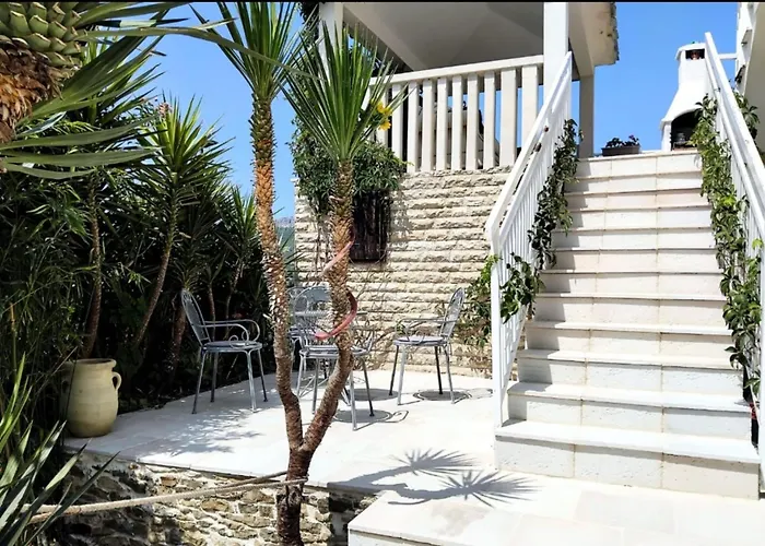 Villa Marija - Five Bedroom With Terrace And Swimming Pool Podstrana