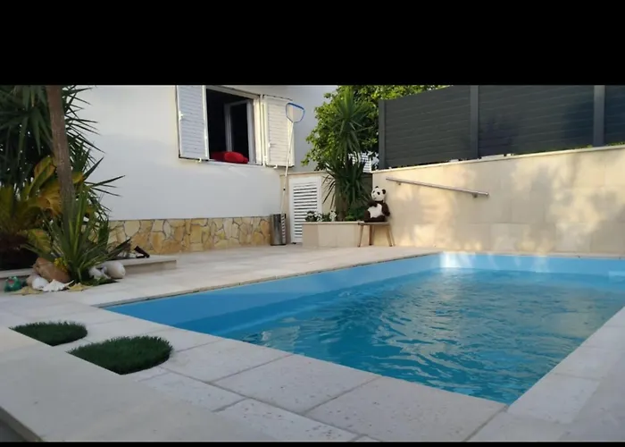 Villa Marija - Five Bedroom With Terrace And Swimming Pool *